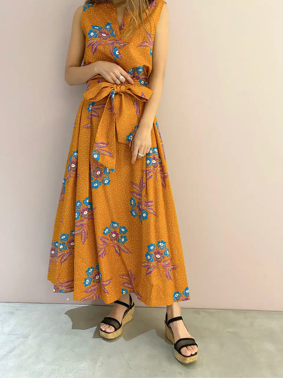 ORIGINATED IN GRACE CONTINENTAL yukimi yonee コーディネート画像