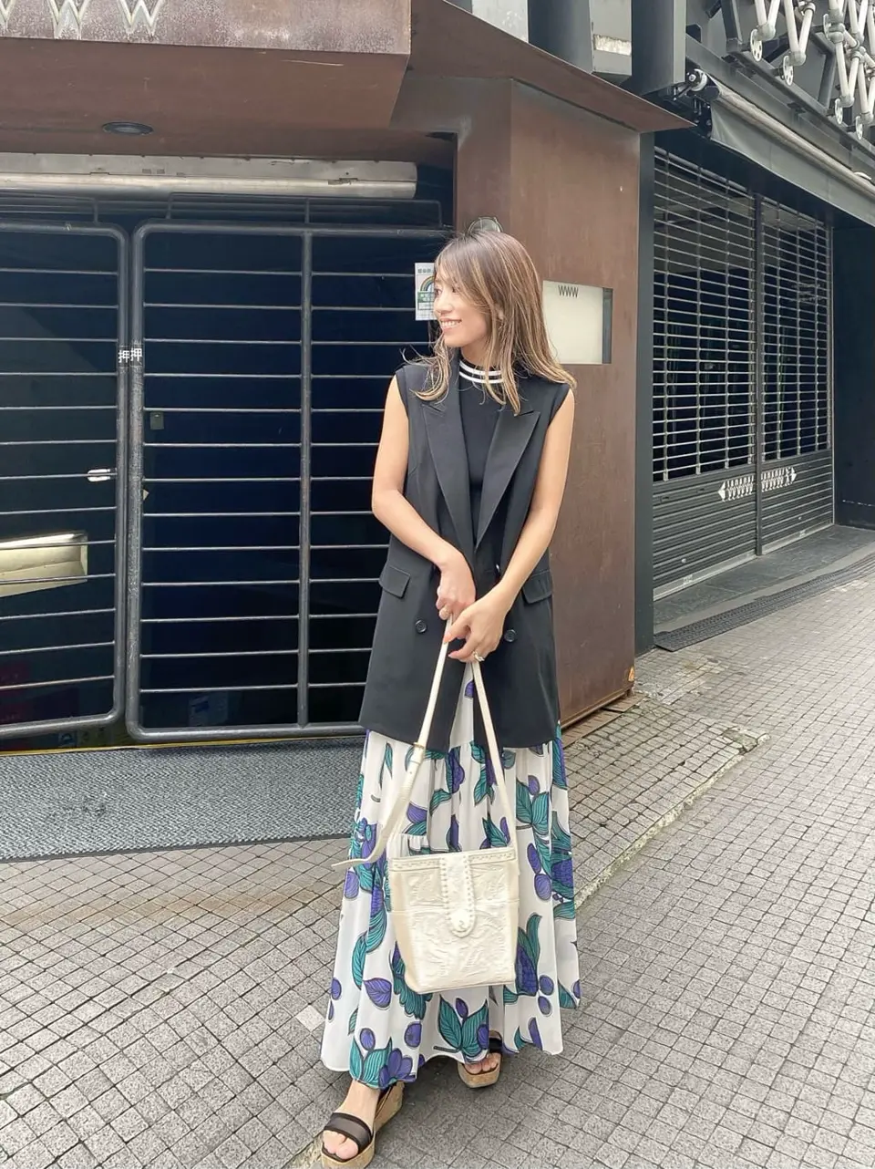 ORIGINATED IN GRACE CONTINENTAL yukimi yonee コーディネート画像