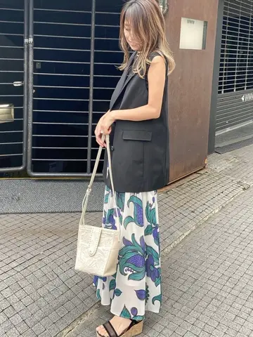 ORIGINATED IN GRACE CONTINENTAL yukimi yonee コーディネート画像