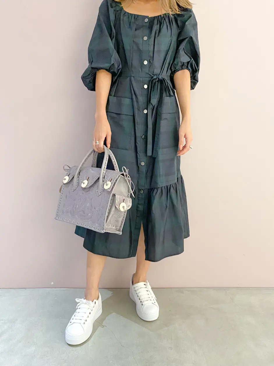 ORIGINATED IN GRACE CONTINENTAL yukimi yonee コーディネート画像