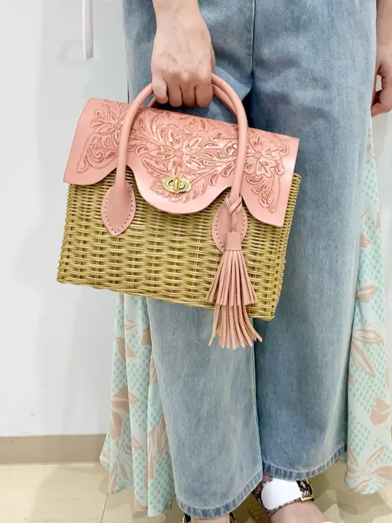 ORIGINATED IN GRACE CONTINENTAL eri コーディネート画像