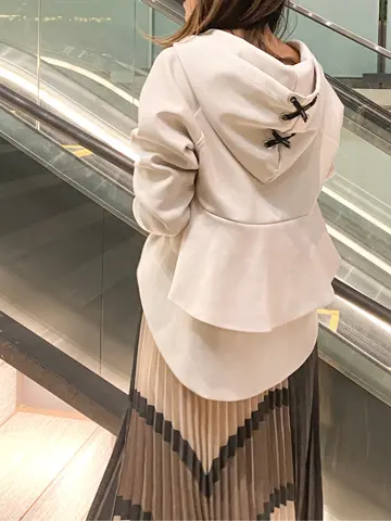 ORIGINATED IN GRACE CONTINENTAL yukimi yonee コーディネート画像