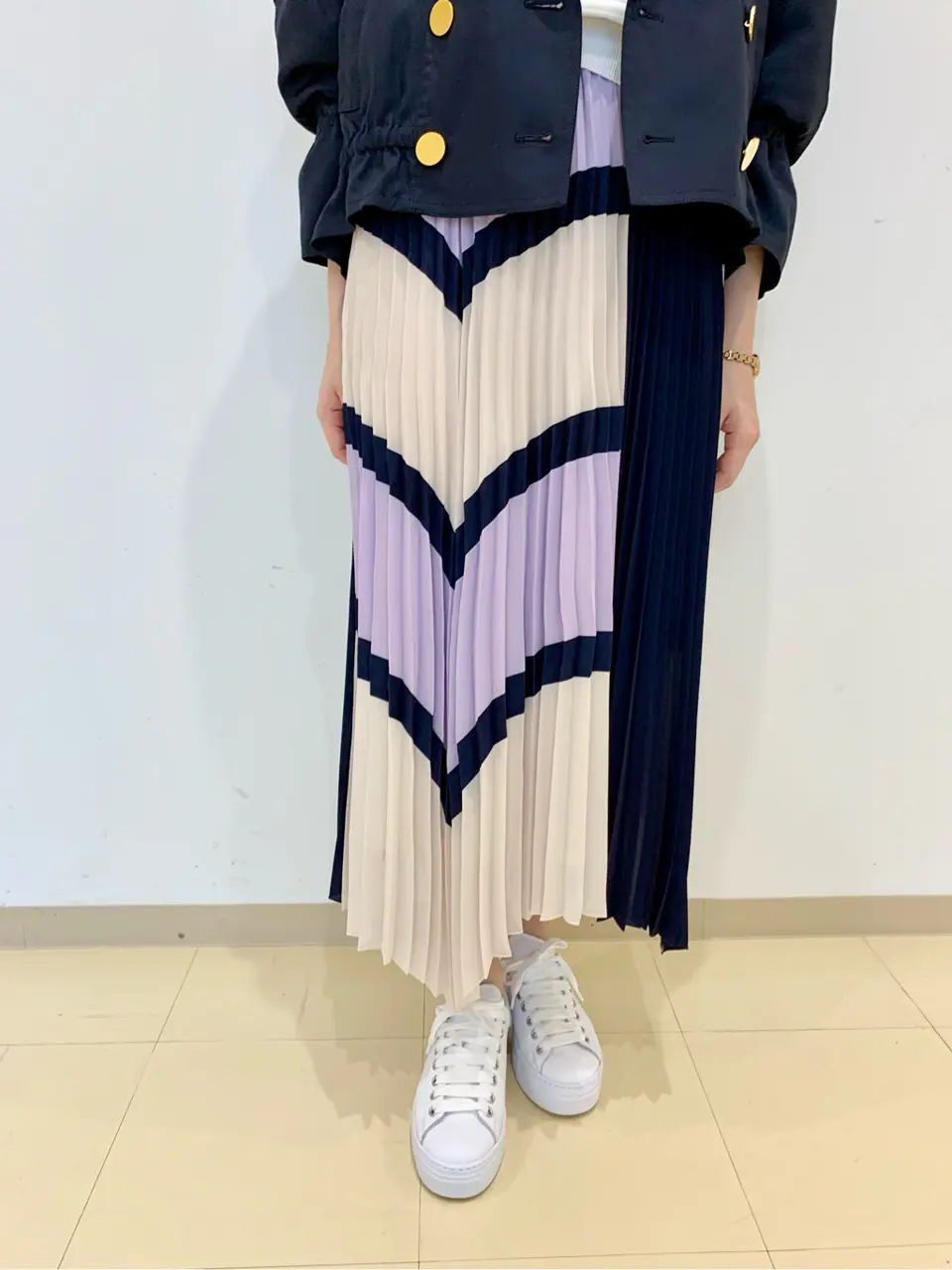 ORIGINATED IN GRACE CONTINENTAL eri コーディネート画像