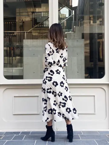 ORIGINATED IN GRACE CONTINENTAL yukimi yonee コーディネート画像