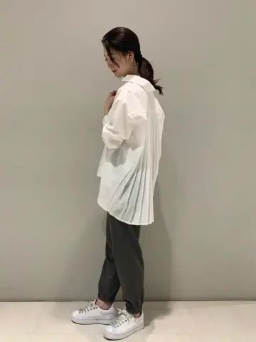 ORIGINATED IN GRACE CONTINENTAL saki コーディネート画像