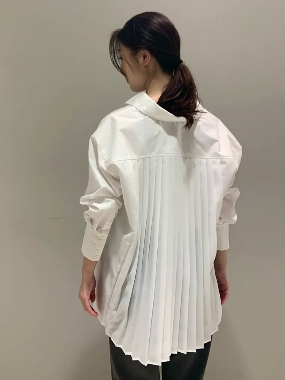 ORIGINATED IN GRACE CONTINENTAL saki コーディネート画像