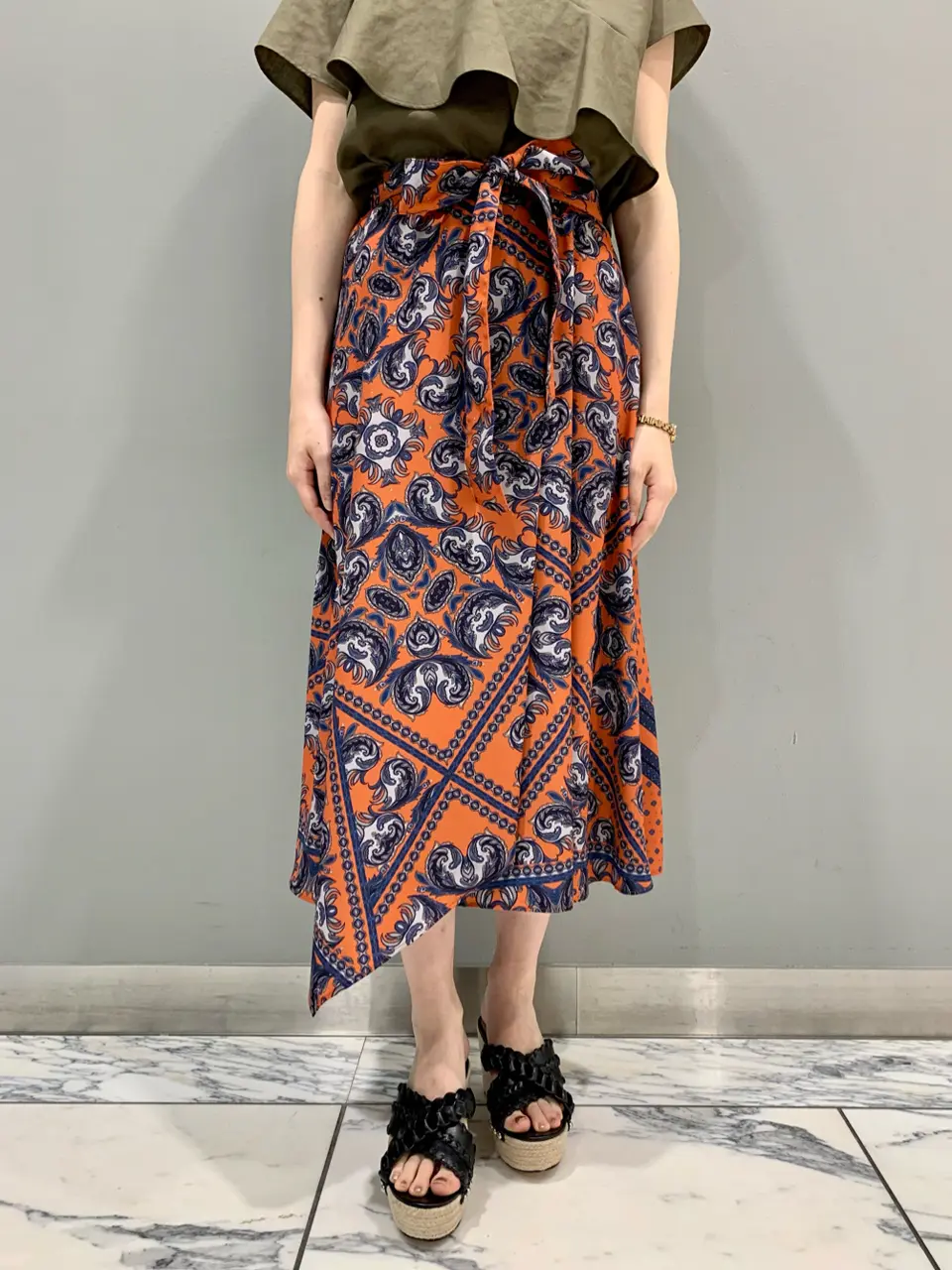 ORIGINATED IN GRACE CONTINENTAL eri コーディネート画像