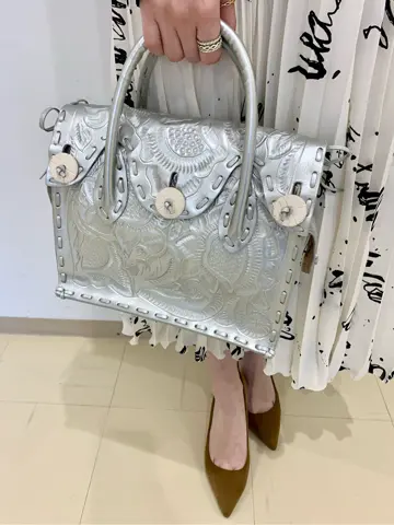 ORIGINATED IN GRACE CONTINENTAL eri コーディネート画像