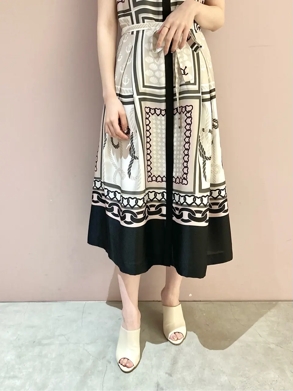 ORIGINATED IN GRACE CONTINENTAL Sengoku コーディネート画像