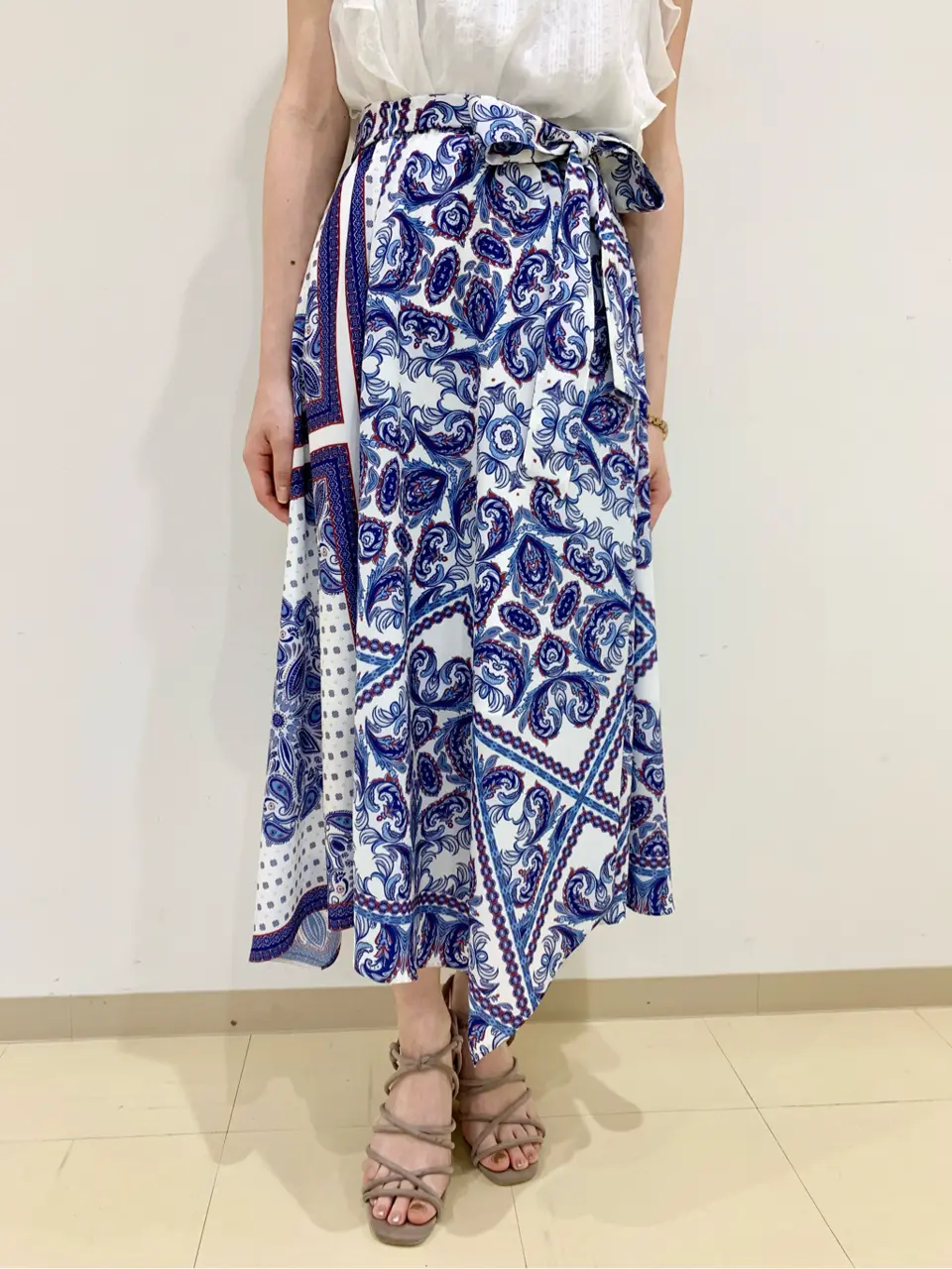 ORIGINATED IN GRACE CONTINENTAL eri コーディネート画像