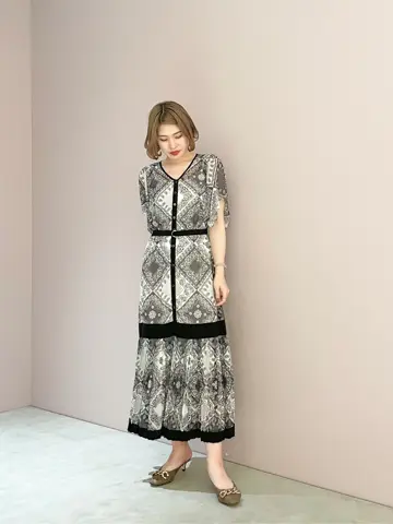 ORIGINATED IN GRACE CONTINENTAL Yuuki NOZAWA コーディネート画像