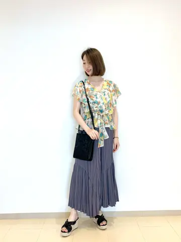 ORIGINATED IN GRACE CONTINENTAL eri コーディネート画像