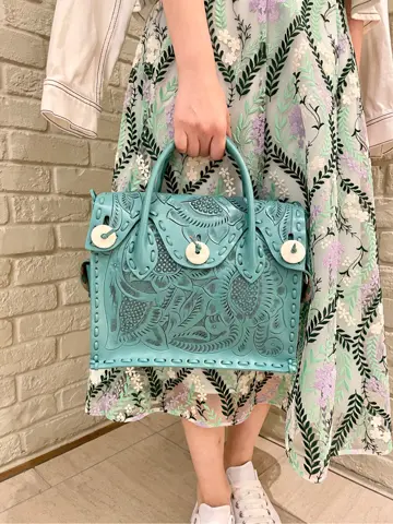 ORIGINATED IN GRACE CONTINENTAL eri コーディネート画像