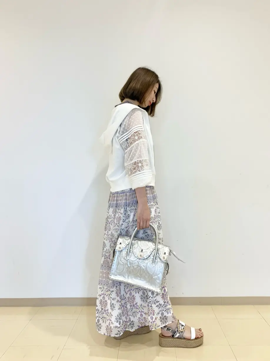 ORIGINATED IN GRACE CONTINENTAL eri コーディネート画像