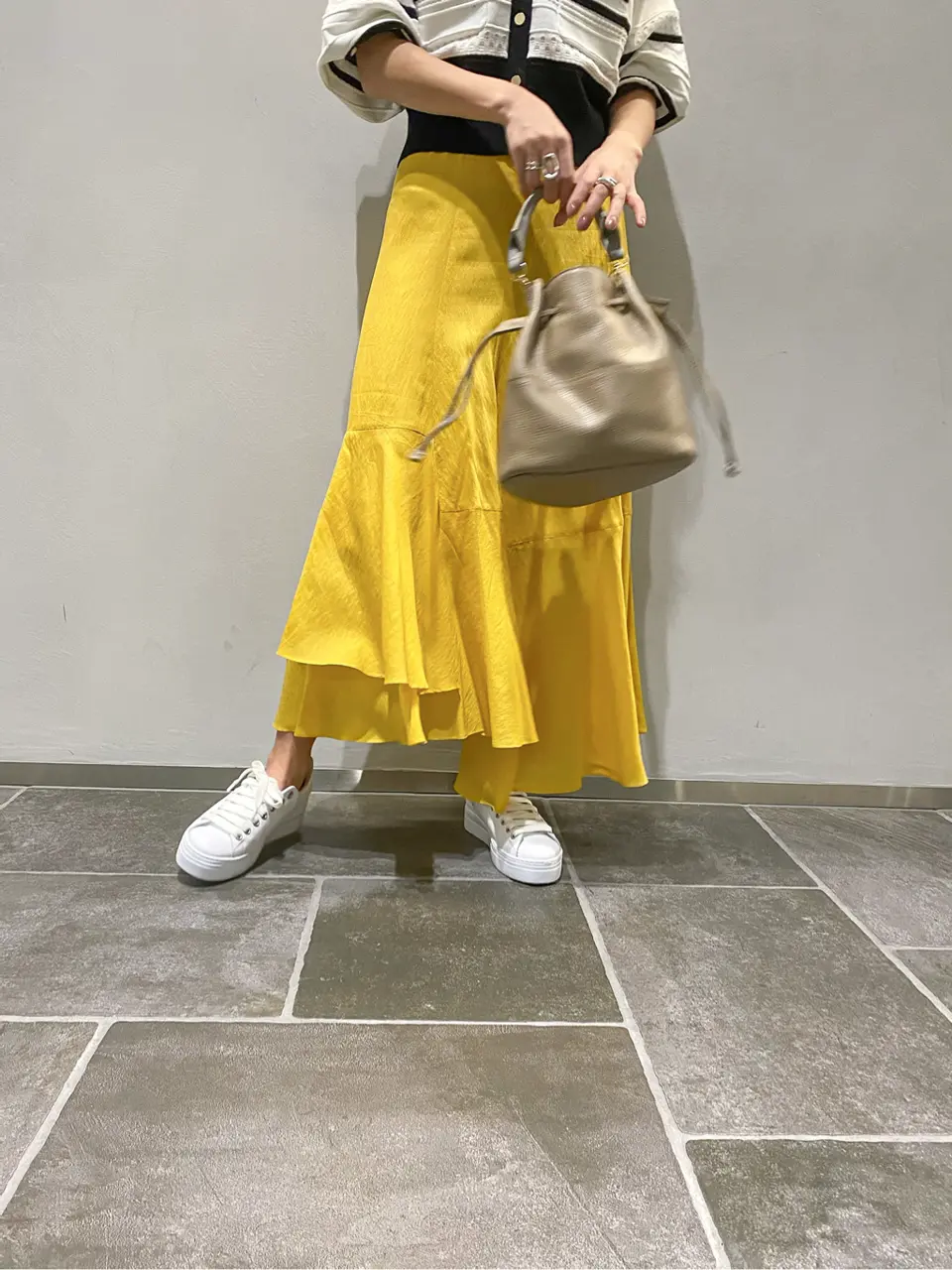 ORIGINATED IN GRACE CONTINENTAL yukimi yonee コーディネート画像