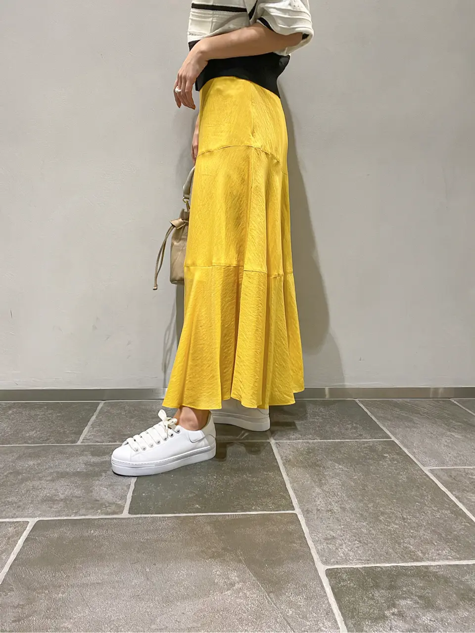 ORIGINATED IN GRACE CONTINENTAL yukimi yonee コーディネート画像