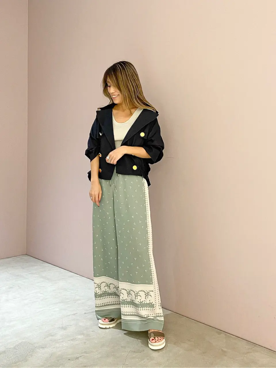 ORIGINATED IN GRACE CONTINENTAL yukimi yonee コーディネート画像