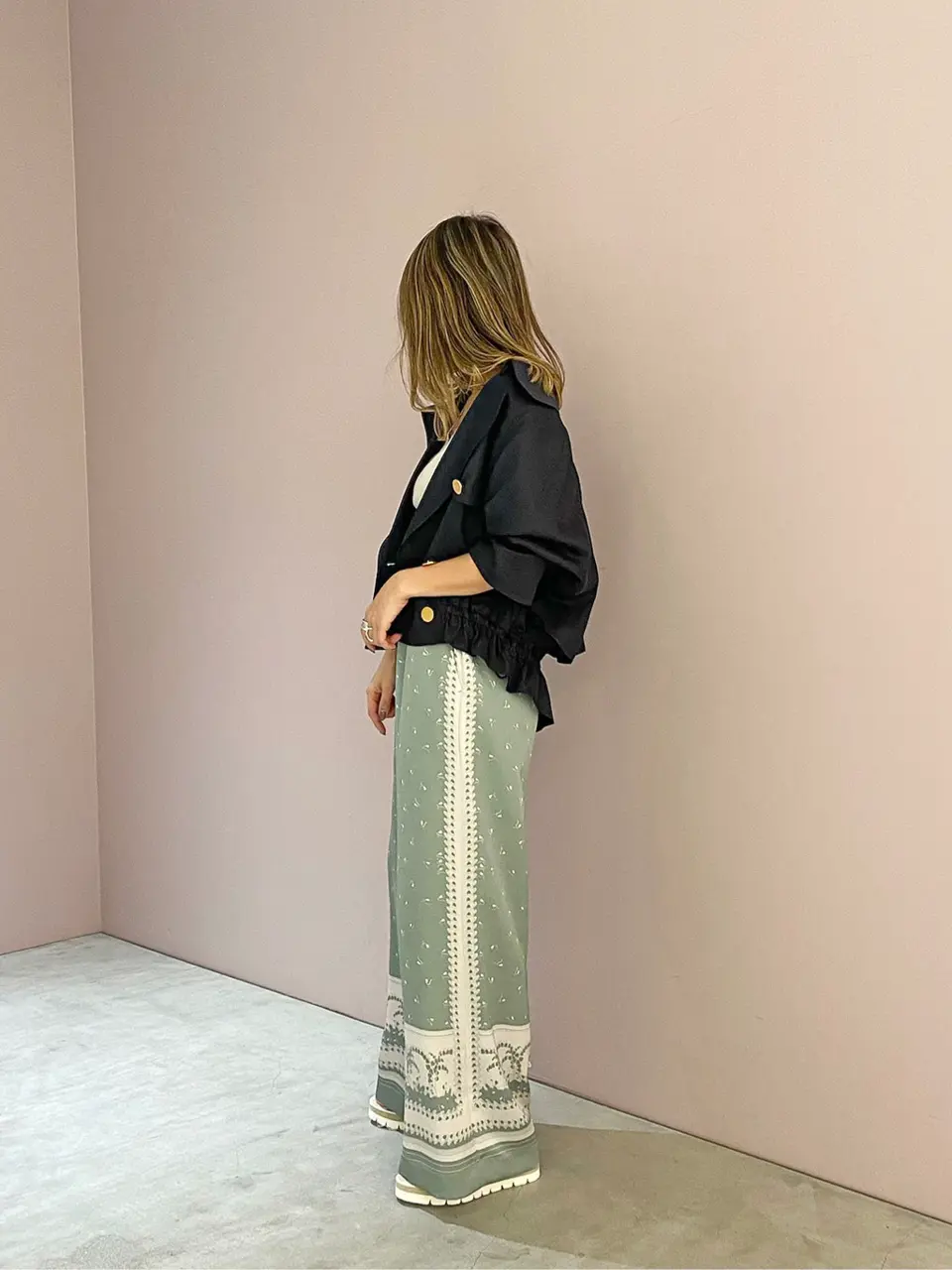 ORIGINATED IN GRACE CONTINENTAL yukimi yonee コーディネート画像