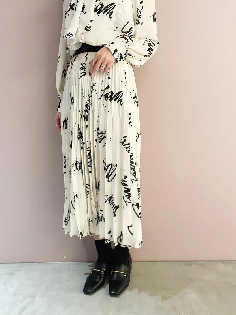 ORIGINATED IN GRACE CONTINENTAL Yuuki NOZAWA コーディネート画像