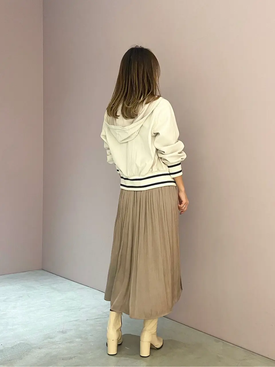 ORIGINATED IN GRACE CONTINENTAL yukimi yonee コーディネート画像