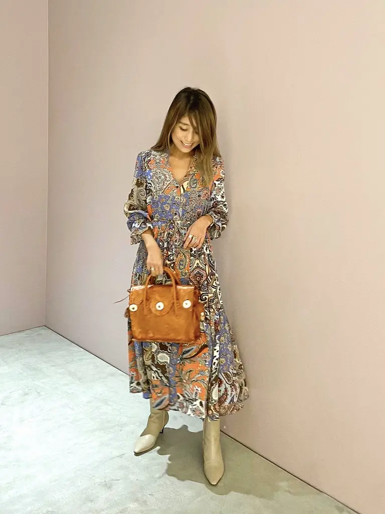 ORIGINATED IN GRACE CONTINENTAL yukimi yonee コーディネート画像