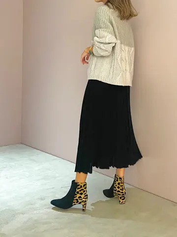 ORIGINATED IN GRACE CONTINENTAL yukimi yonee コーディネート画像