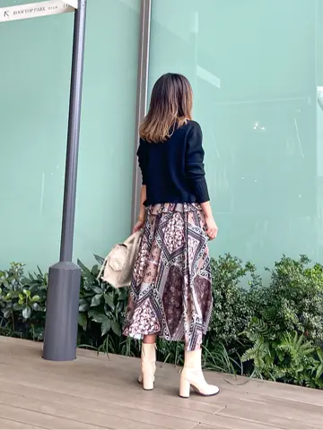 ORIGINATED IN GRACE CONTINENTAL yukimi yonee コーディネート画像