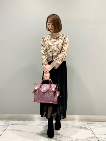 ORIGINATED IN GRACE CONTINENTAL eri コーディネート画像