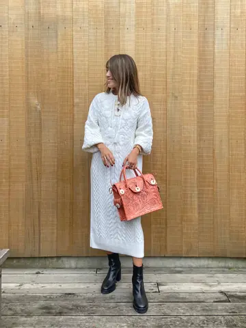 ORIGINATED IN GRACE CONTINENTAL yukimi yonee コーディネート画像