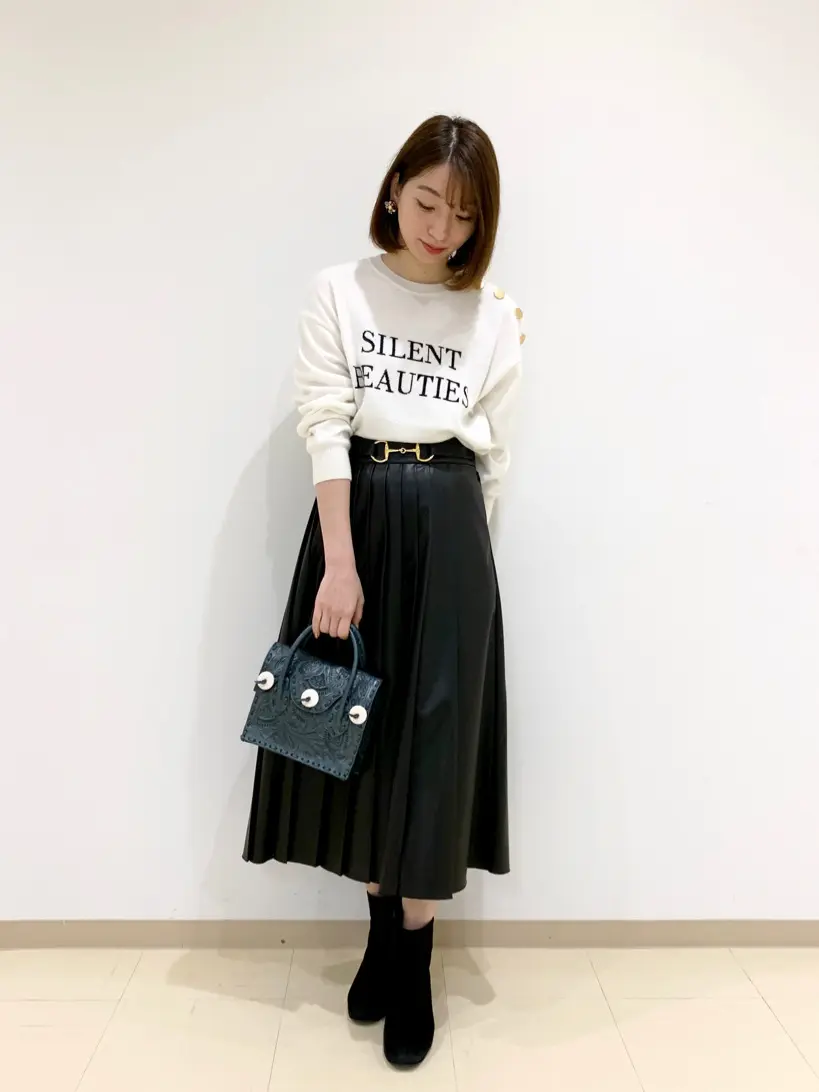 ORIGINATED IN GRACE CONTINENTAL eri コーディネート画像