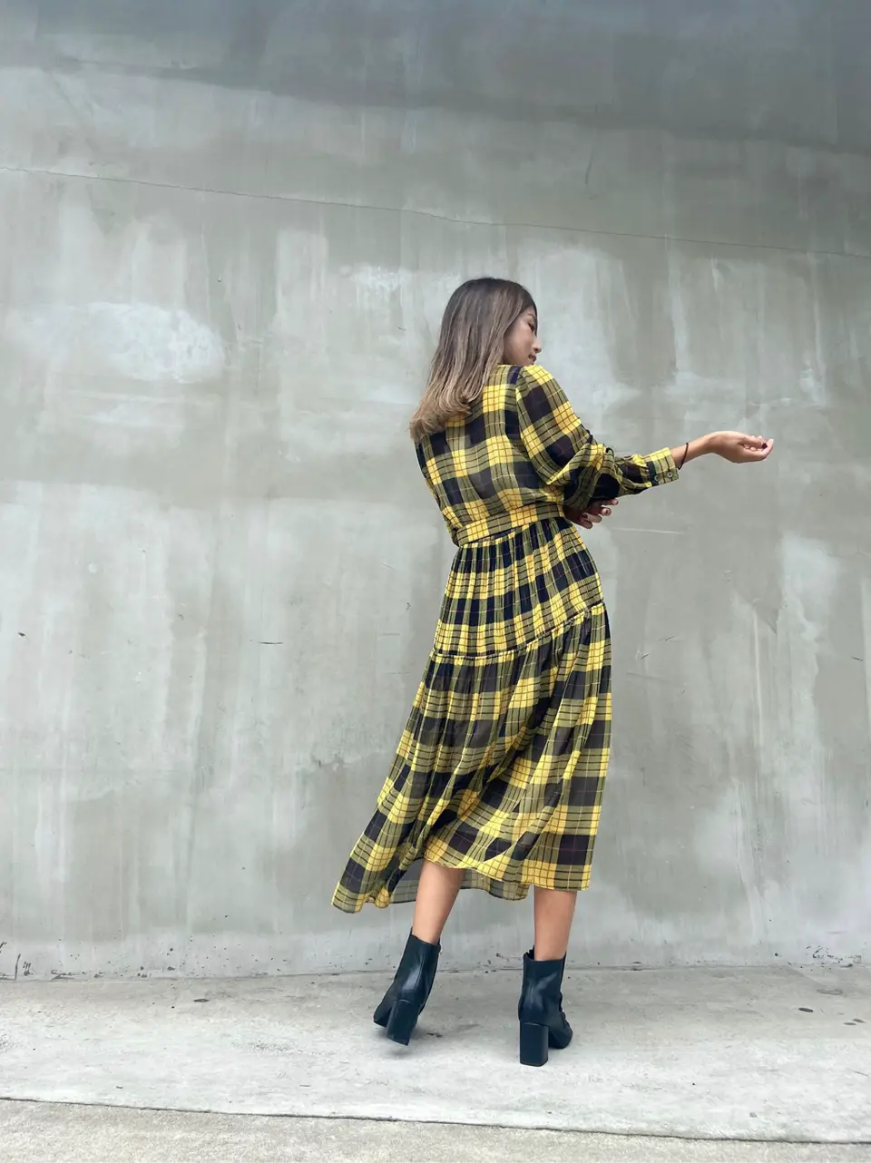 ORIGINATED IN GRACE CONTINENTAL yukimi yonee コーディネート画像