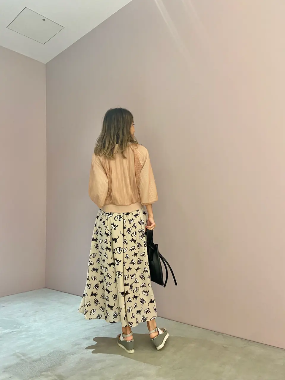 ORIGINATED IN GRACE CONTINENTAL yukimi yonee コーディネート画像