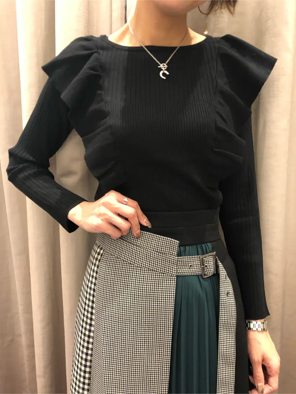 ORIGINATED IN GRACE CONTINENTAL 亀田 未希 コーディネート画像