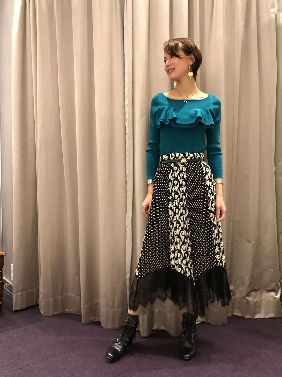 ORIGINATED IN GRACE CONTINENTAL 亀田 未希 コーディネート画像