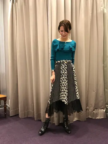 ORIGINATED IN GRACE CONTINENTAL 亀田 未希 コーディネート画像
