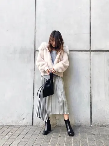 ORIGINATED IN GRACE CONTINENTAL yukimi yonee コーディネート画像