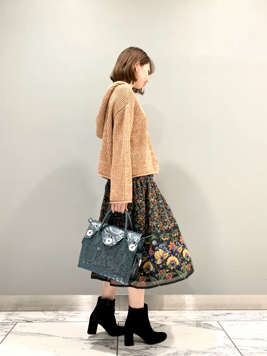 ORIGINATED IN GRACE CONTINENTAL eri コーディネート画像