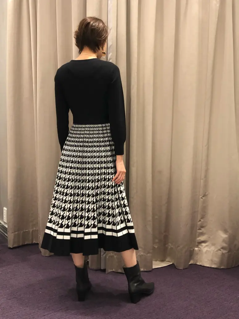 ORIGINATED IN GRACE CONTINENTAL 亀田 未希 コーディネート画像