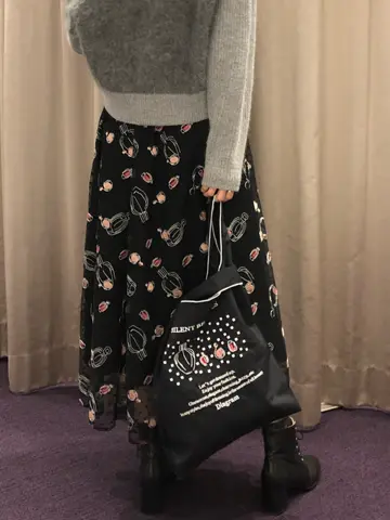 ORIGINATED IN GRACE CONTINENTAL 亀田 未希 コーディネート画像