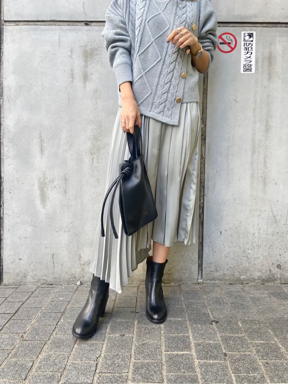 ORIGINATED IN GRACE CONTINENTAL yukimi yonee コーディネート画像