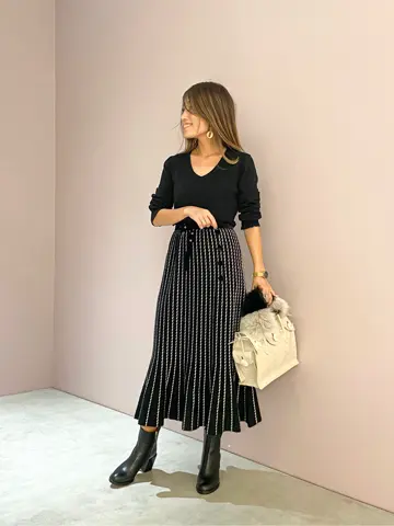 ORIGINATED IN GRACE CONTINENTAL yukimi yonee コーディネート画像