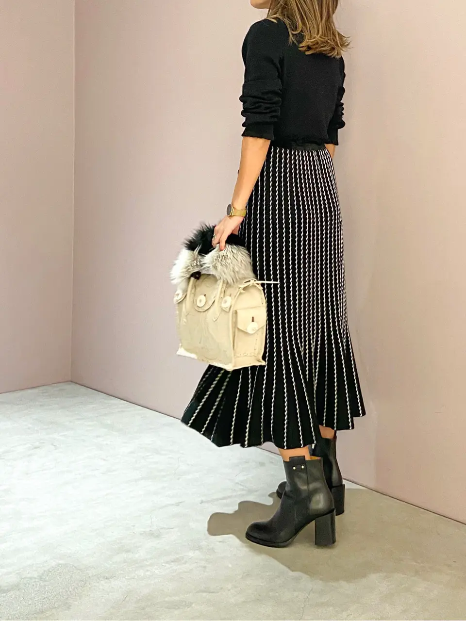 ORIGINATED IN GRACE CONTINENTAL yukimi yonee コーディネート画像