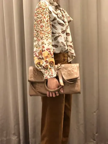 ORIGINATED IN GRACE CONTINENTAL 亀田 未希 コーディネート画像