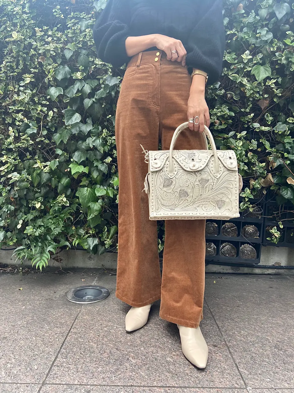 ORIGINATED IN GRACE CONTINENTAL yukimi yonee コーディネート画像