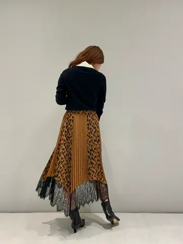 ORIGINATED IN GRACE CONTINENTAL 志田　悠 コーディネート画像