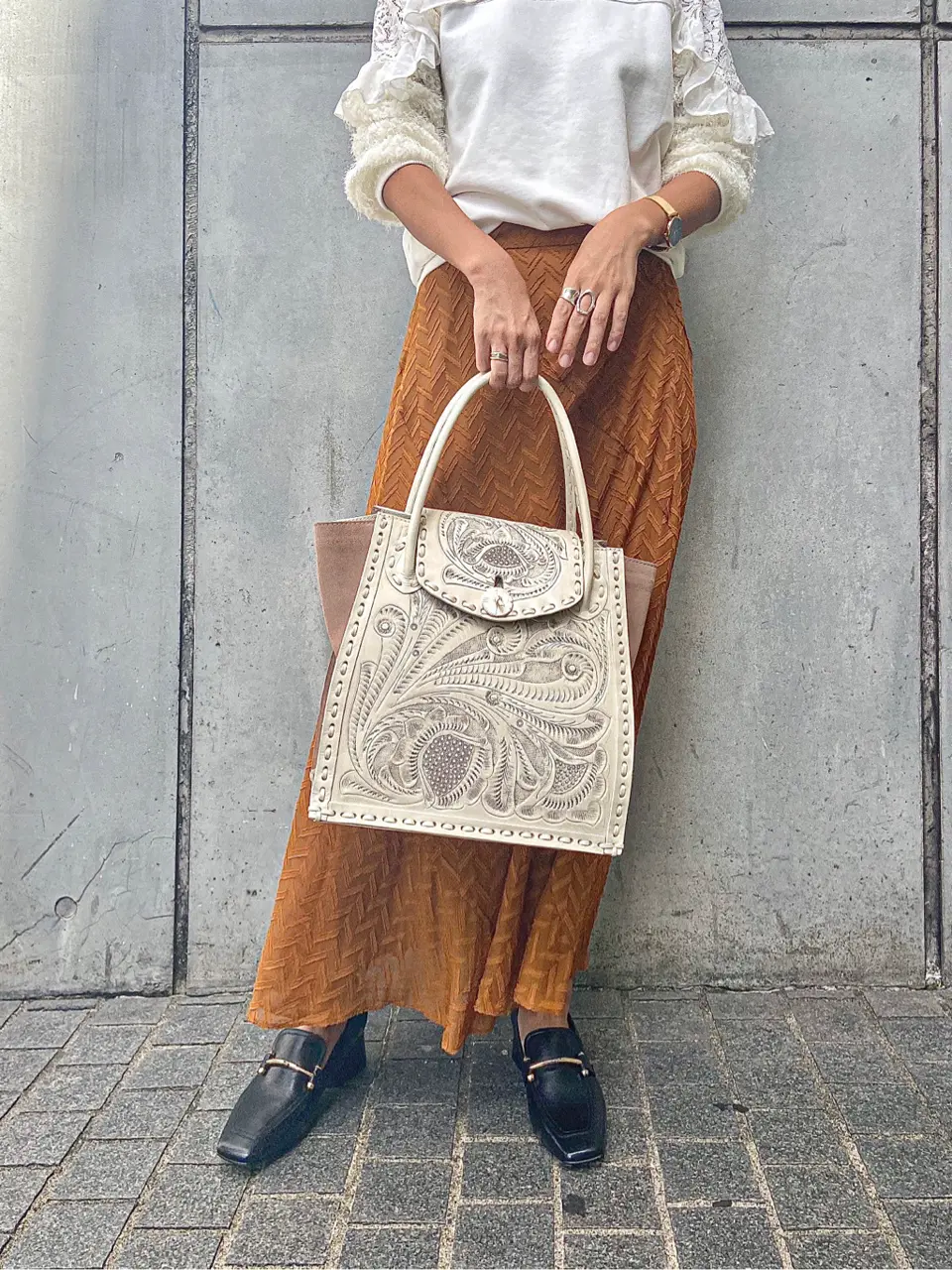 ORIGINATED IN GRACE CONTINENTAL yukimi yonee コーディネート画像