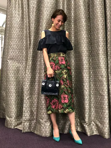 ORIGINATED IN GRACE CONTINENTAL 亀田 未希 コーディネート画像