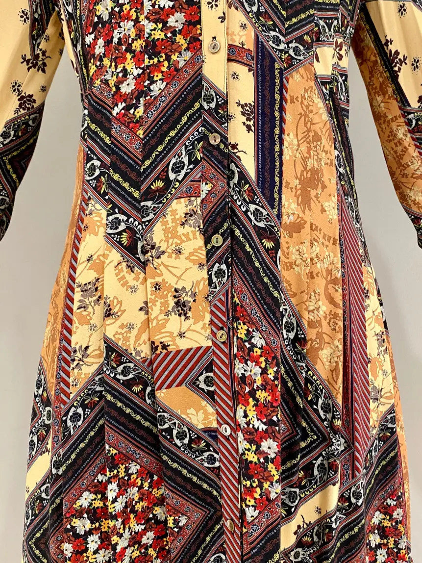 ORIGINATED IN GRACE CONTINENTAL 志田　悠 コーディネート画像