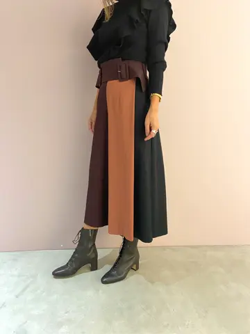 ORIGINATED IN GRACE CONTINENTAL yukimi yonee コーディネート画像