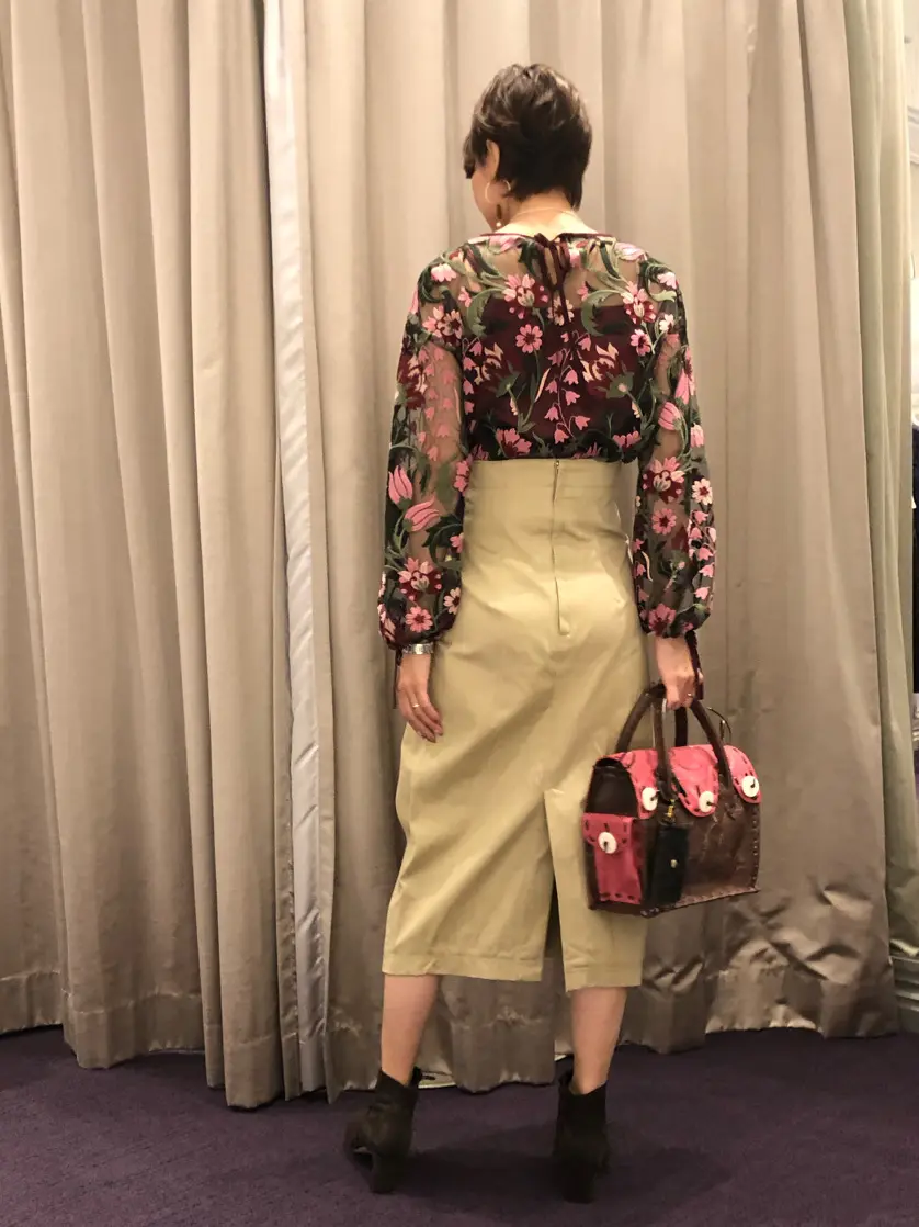 ORIGINATED IN GRACE CONTINENTAL 亀田 未希 コーディネート画像